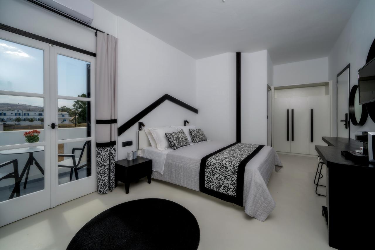 Bed & Breakfast Divelia Perissa (Santorini)