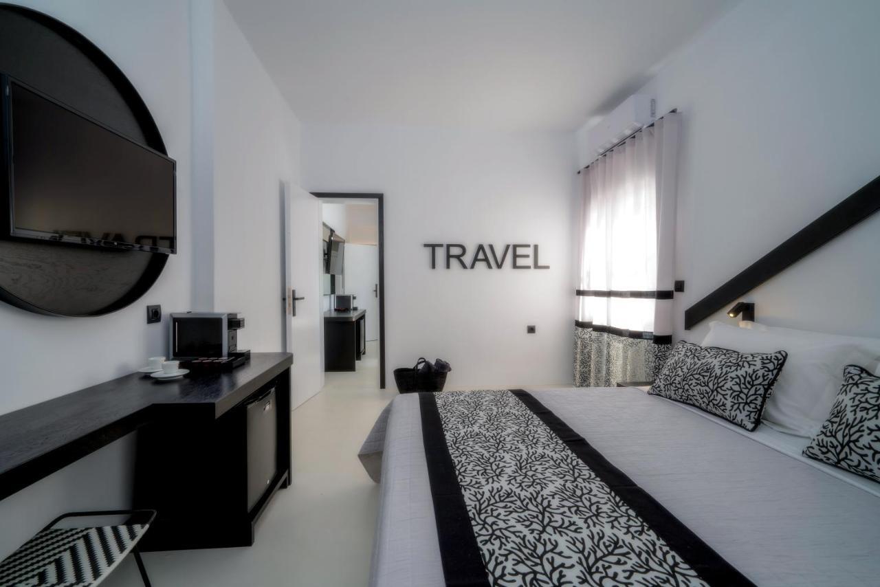 Bed & Breakfast Divelia Perissa (Santorini)
